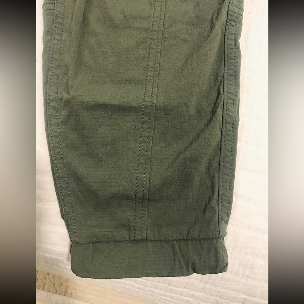 ATHLETA TREKKIE JOGGER PANTS OLIVE GREEN RELAXED FIT ELASTIC CUFFS like new - Picture 3 of 10